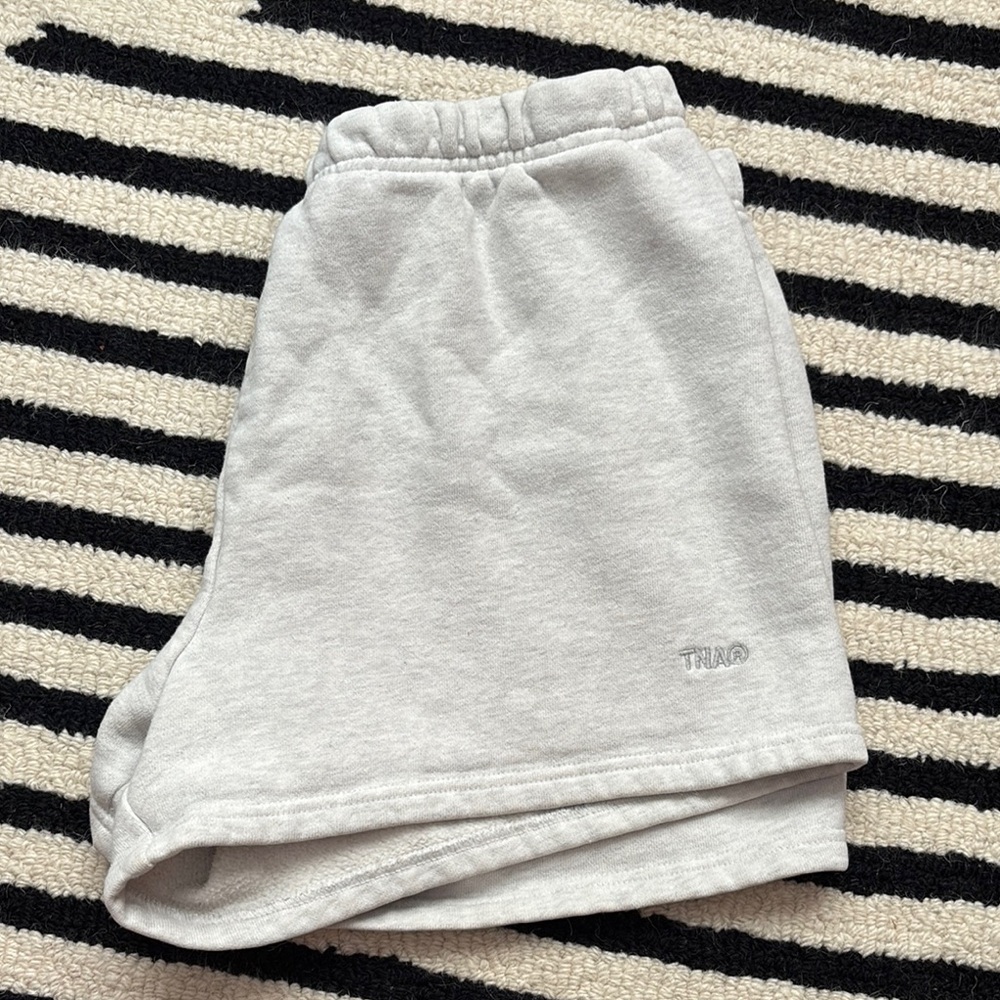 Aritzia sweatshorts light grey
